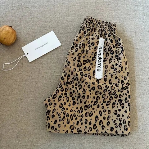 Leopard print children's shorts