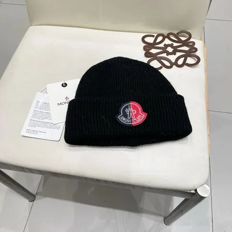 Moncler knitted hat