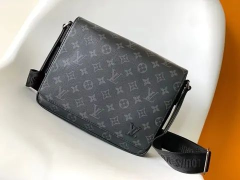 Louis Vuitton Crossbody Bag