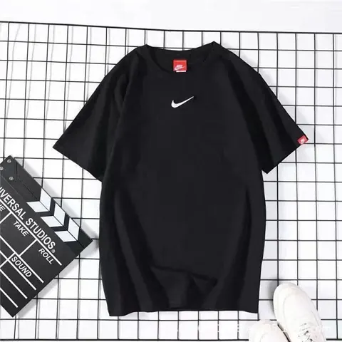 Nike T-shirt Tee