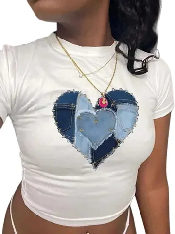 Short form-fitting T-Shirt