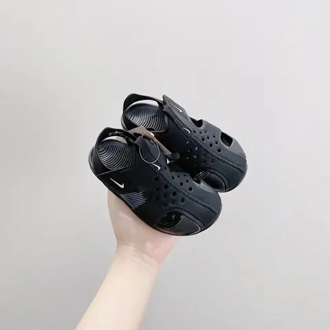 Nike children's Slippers Shoes