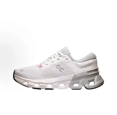 On Running Clouds Sneakers
