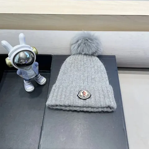 Moncler knitted hat