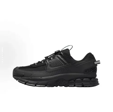 NIKE ZOOM VOMERO ROAM Shoes