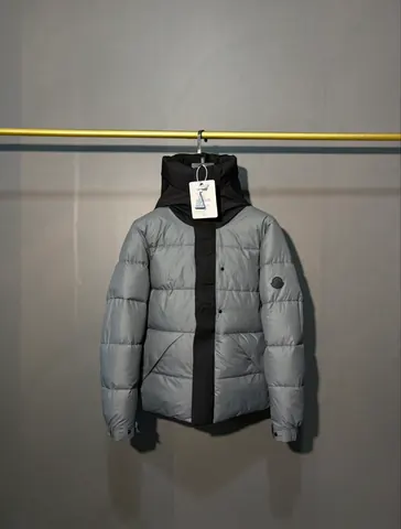 Budget Moncler Puffer Jacket